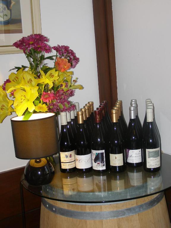 Logis Hotel-Restaurant Le Chene Vert Saint-Pourçain-sur-Sioule Εξωτερικό φωτογραφία