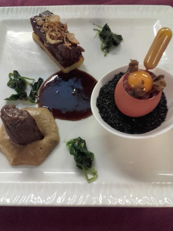 Logis Hotel-Restaurant Le Chene Vert Saint-Pourçain-sur-Sioule Εξωτερικό φωτογραφία