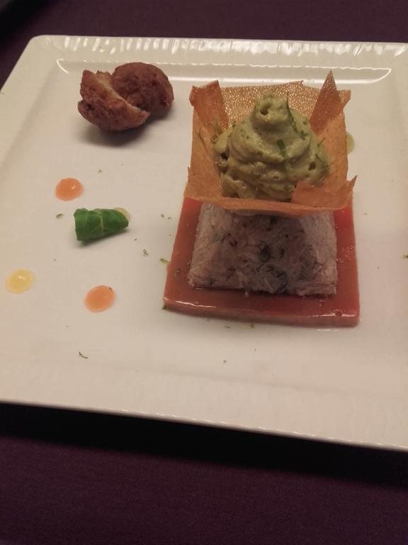 Logis Hotel-Restaurant Le Chene Vert Saint-Pourçain-sur-Sioule Εξωτερικό φωτογραφία